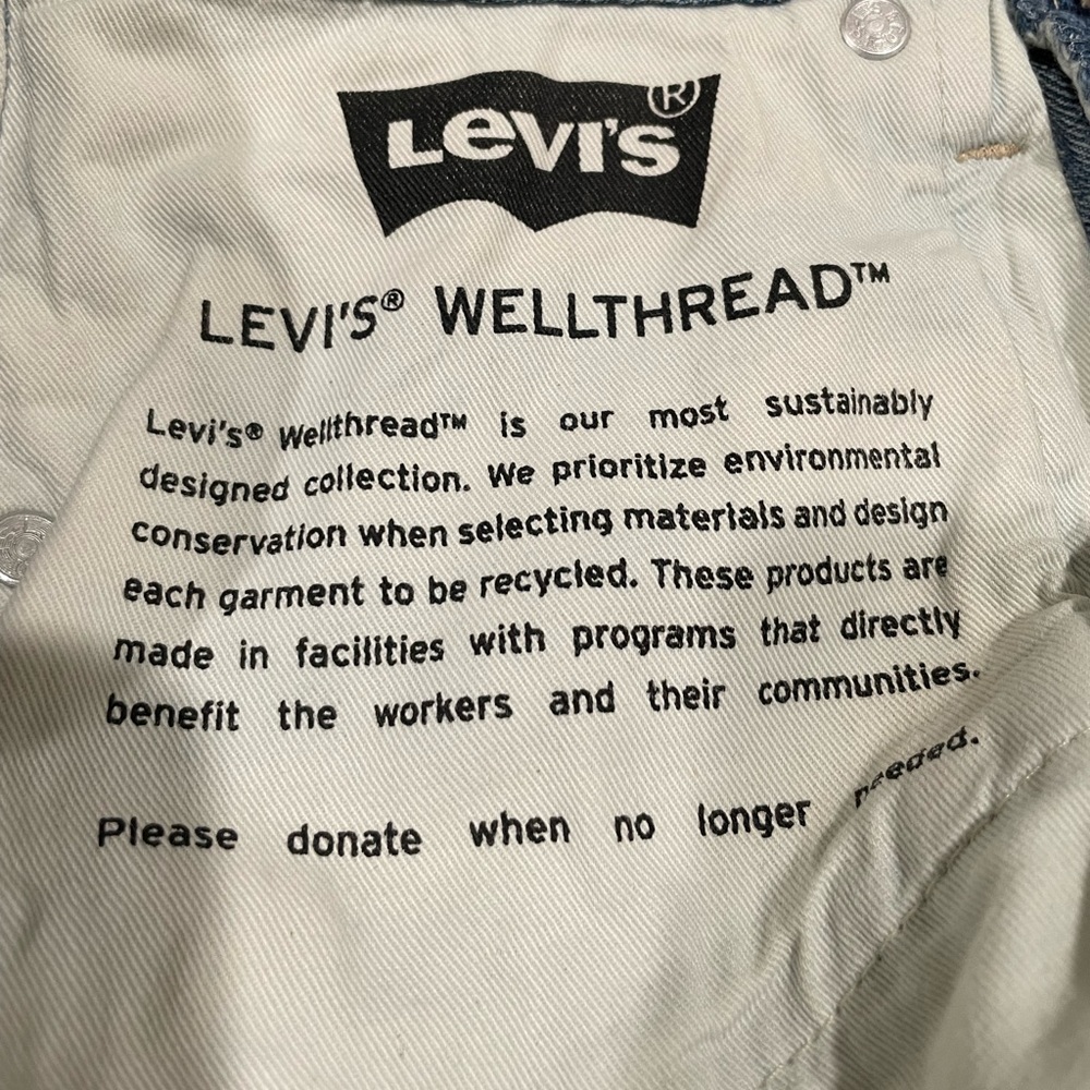 Levi Ribcage Jeans - Picture 3 of 11